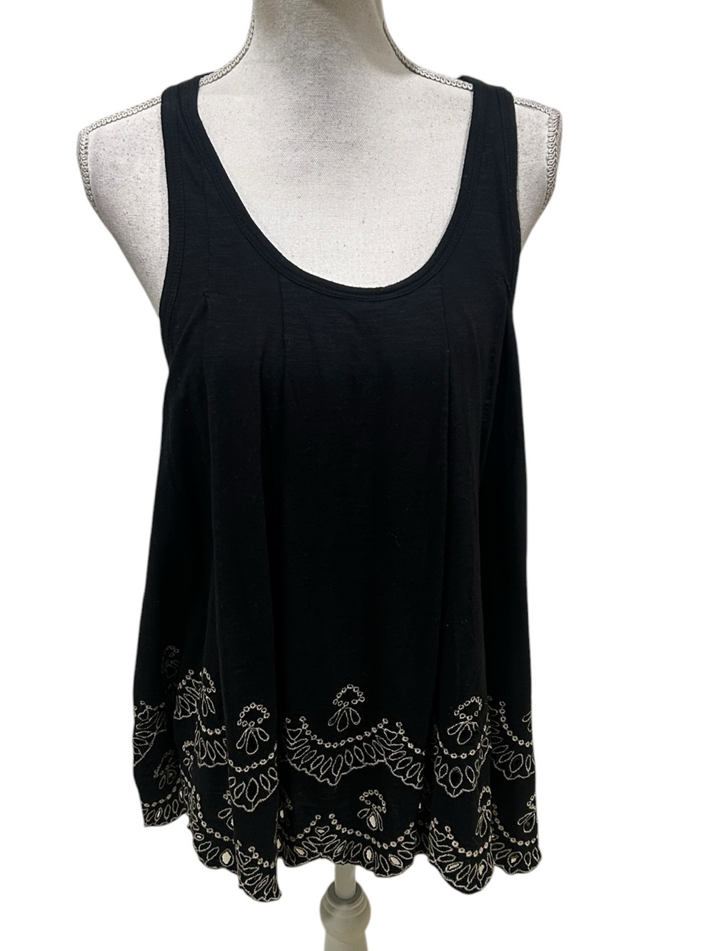 Free People Black Scoop Neck Tank cotton Cream Embroidery scalloped hem large